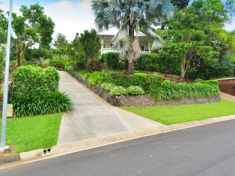 91 Petersen Street, Freshwater QLD 4870