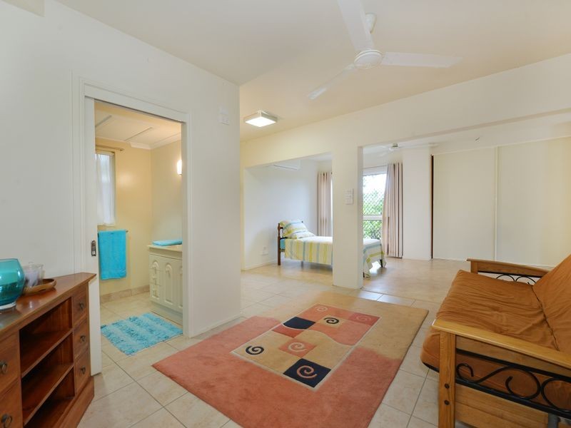 91 Petersen Street, Freshwater QLD 4870