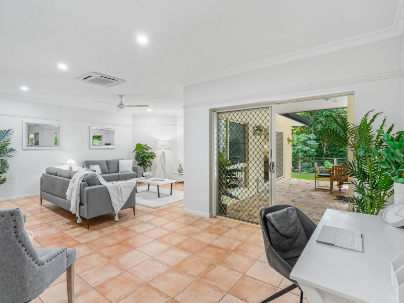20 Chapel Close, Brinsmead QLD 4870
