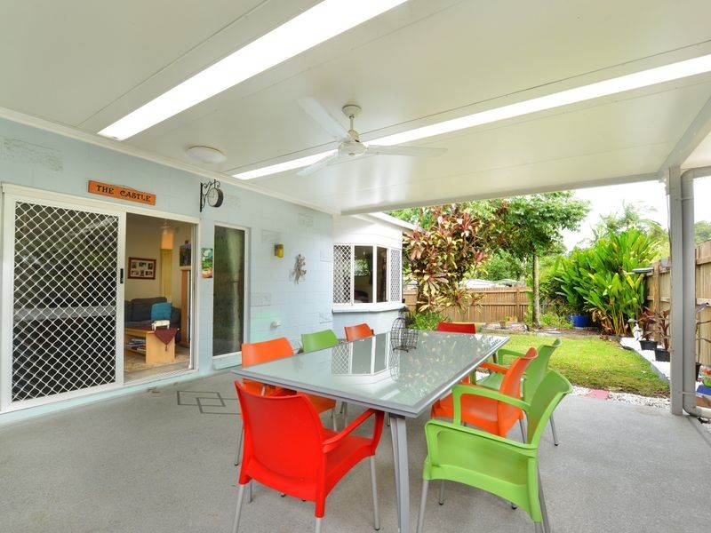 1/3 Ireland Crescent, Whitfield QLD 4870