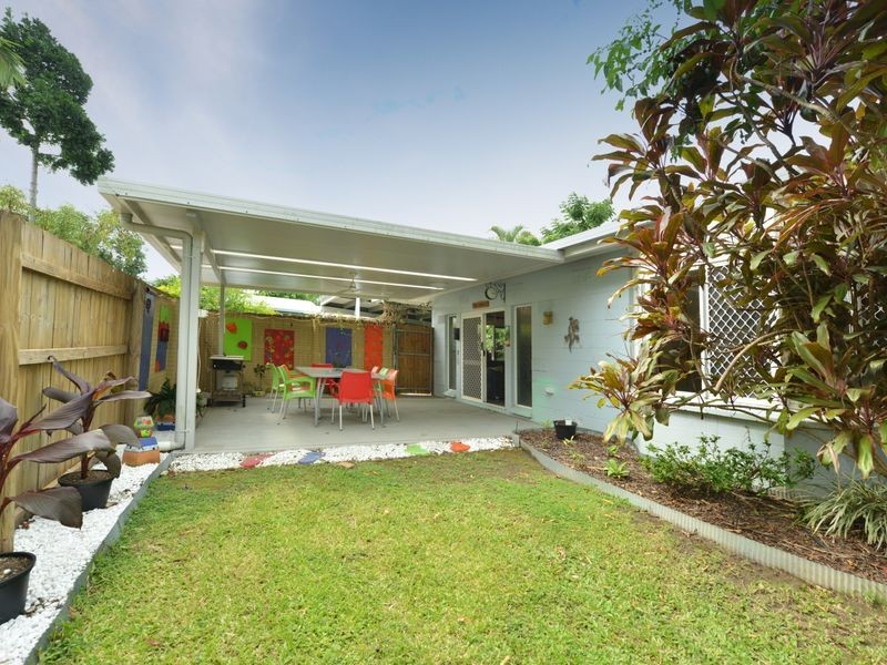 1/3 Ireland Crescent, Whitfield QLD 4870