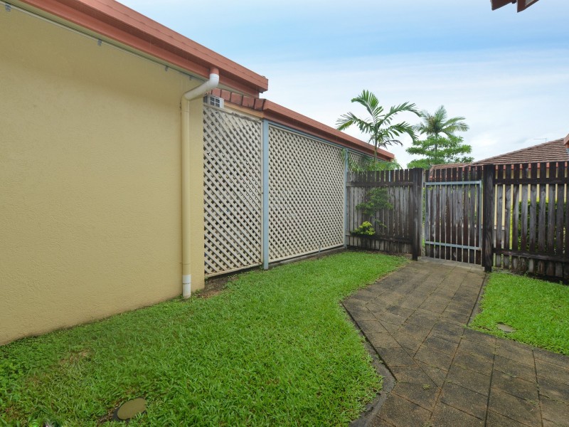 15/2-5 Marella Close, Manoora QLD 4870