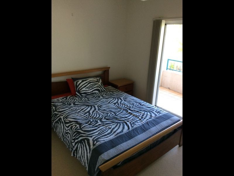 2/34 Lily Street, Cairns North QLD 4870