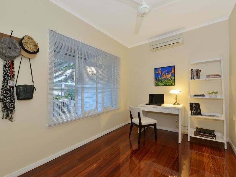14 Atherton Street, Whitfield QLD 4870
