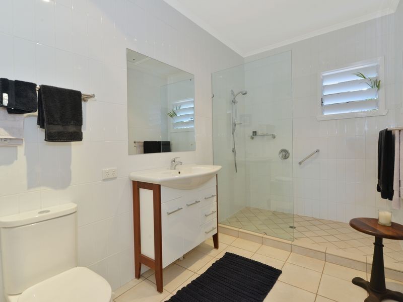 14 Atherton Street, Whitfield QLD 4870