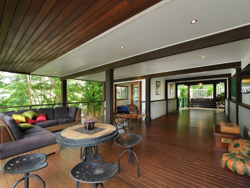 14 Atherton Street, Whitfield QLD 4870