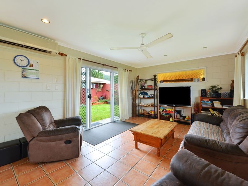 11 Wirrah Street, Bayview Heights QLD 4868