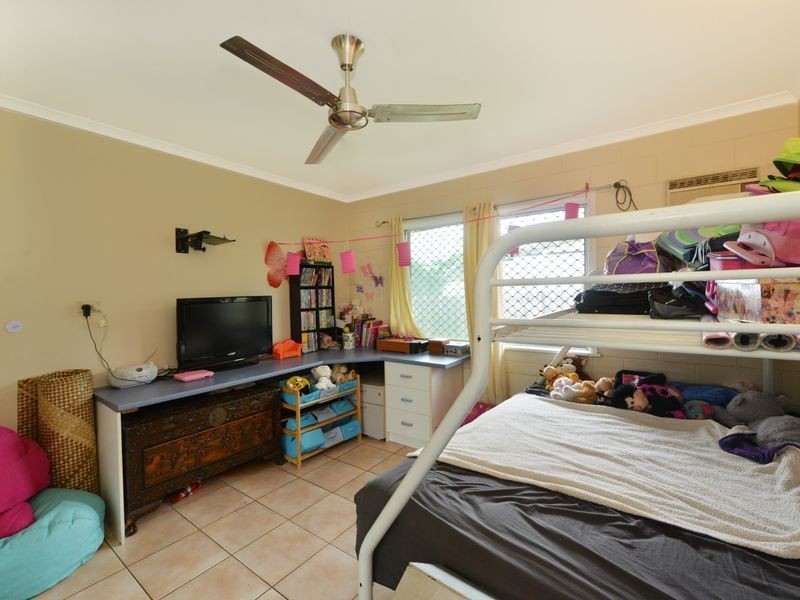 11 Wirrah Street, Bayview Heights QLD 4868