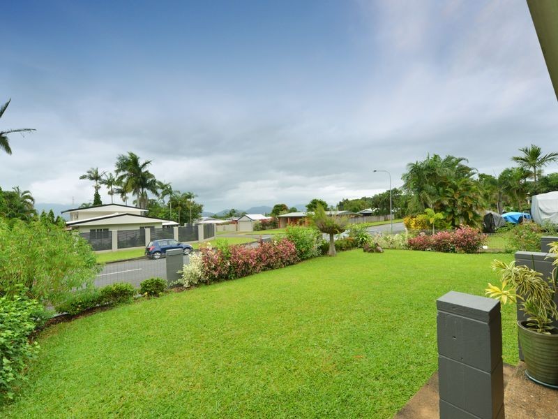 11 Wirrah Street, Bayview Heights QLD 4868