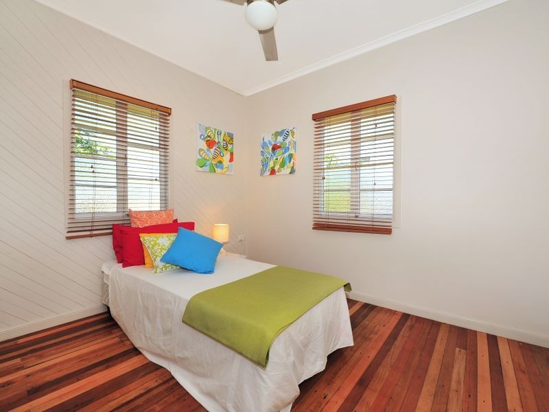 169 McManus Street, Whitfield QLD 4870