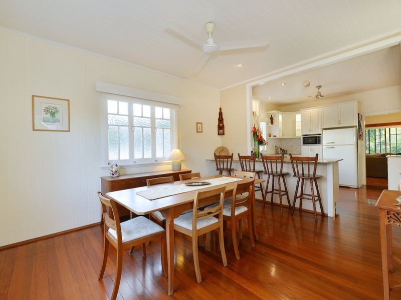 126 Upper Richardson Street, Whitfield QLD 4870