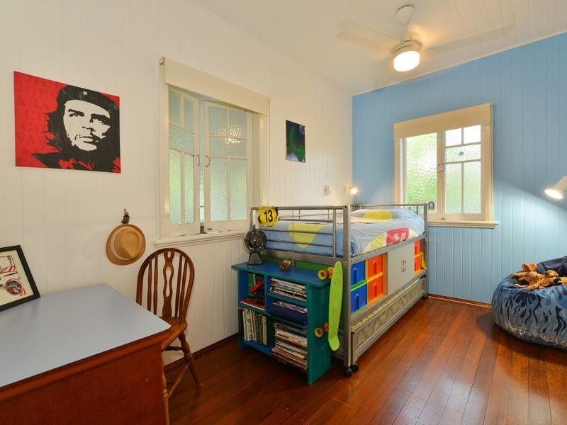 126 Upper Richardson Street, Whitfield QLD 4870