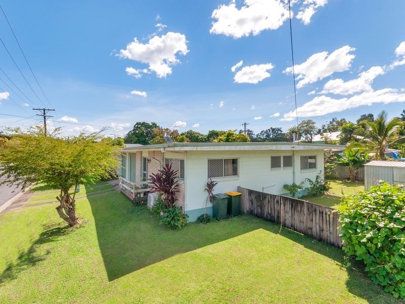448 McCoombe Street, Mooroobool QLD 4870