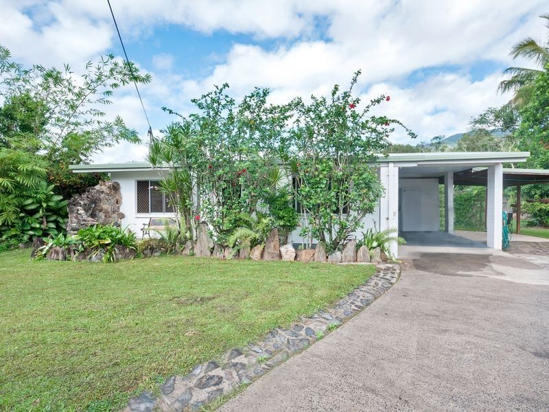 10 Walnut Close, Manoora QLD 4870