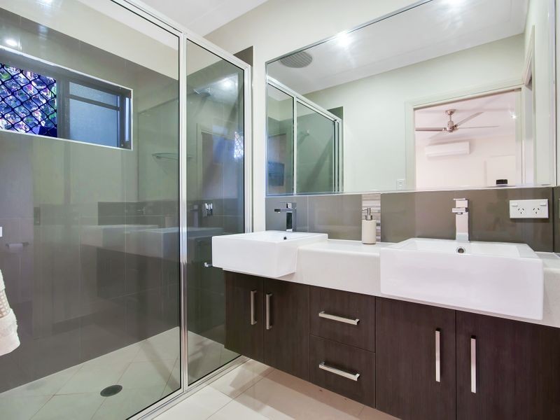 5 Nilla Close, Manoora QLD 4870