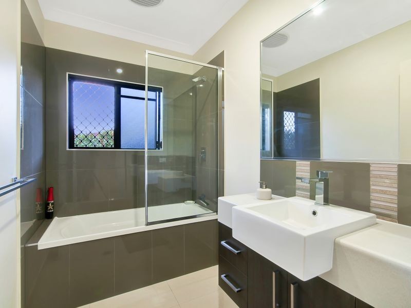 5 Nilla Close, Manoora QLD 4870