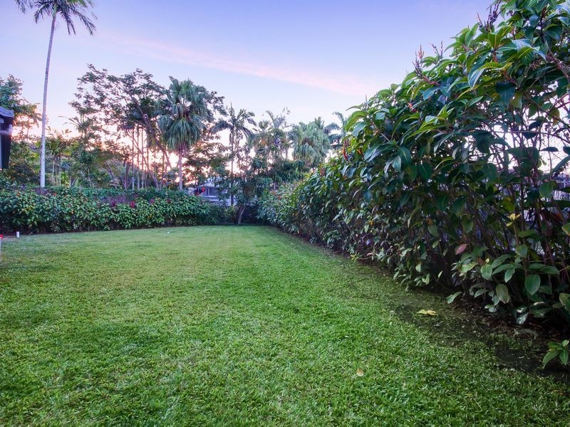 5 Nilla Close, Manoora QLD 4870