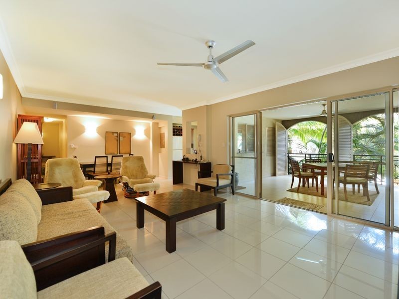 1512/2 Greenslopes Street, Cairns North QLD 4870