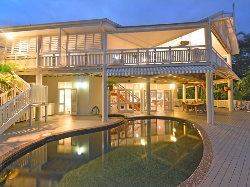 5 Aldinga Close, Whitfield QLD 4870