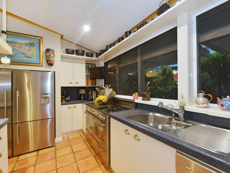 5 Aldinga Close, Whitfield QLD 4870