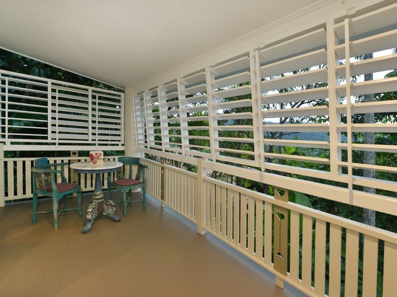 5 Aldinga Close, Whitfield QLD 4870