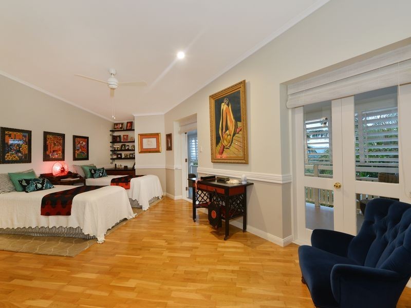 5 Aldinga Close, Whitfield QLD 4870
