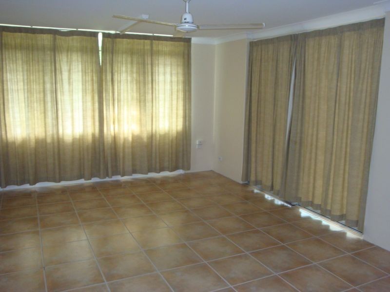 Manunda QLD 4870