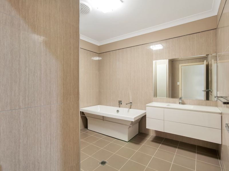 51 City View Crescent, Mooroobool QLD 4870