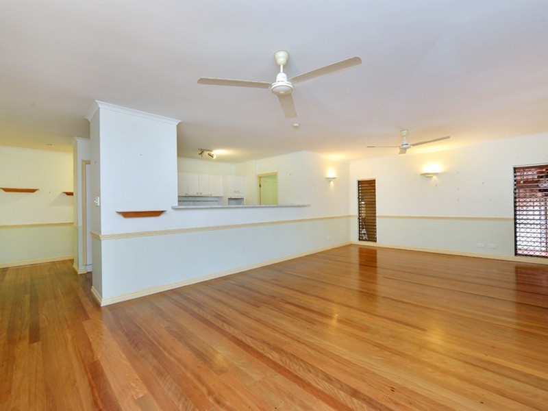 20 Mistletoe Close, Kamerunga QLD 4870
