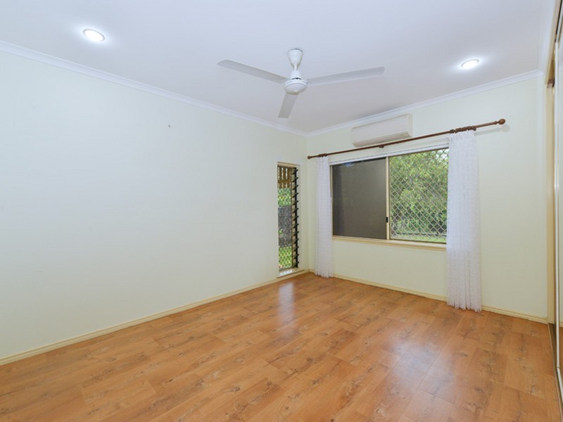 20 Mistletoe Close, Kamerunga QLD 4870