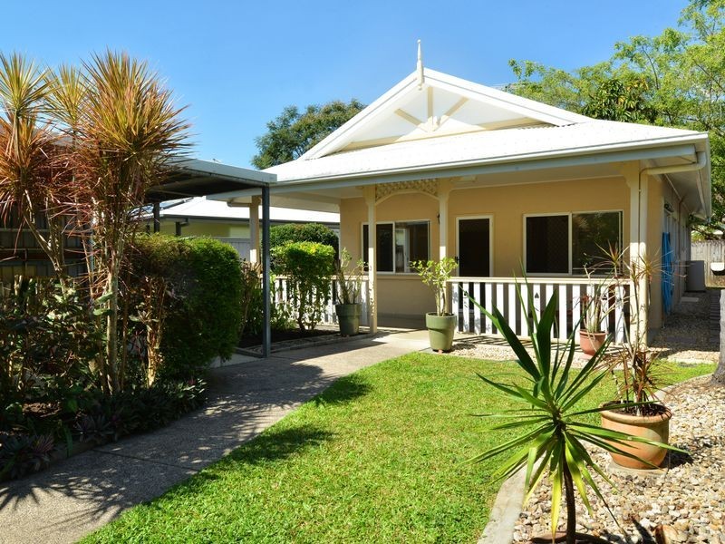 15 Lamb Street, Smithfield QLD 4878