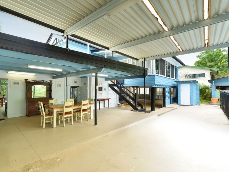 9 Law Street, Cairns North QLD 4870