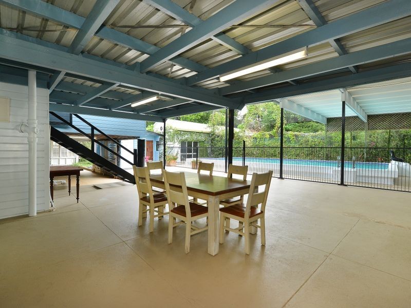 9 Law Street, Cairns North QLD 4870