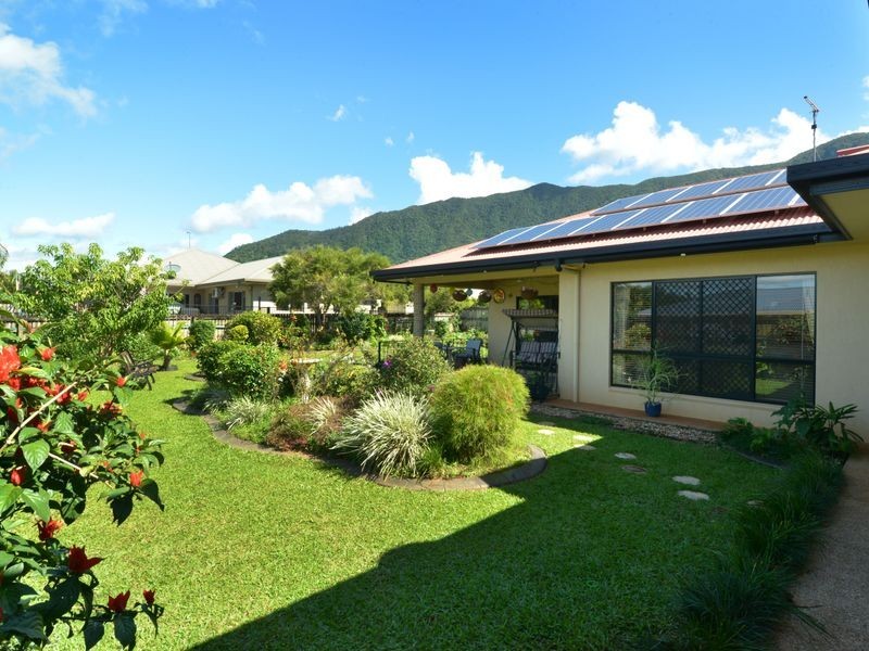 45 Larsen Road, Redlynch QLD 4870