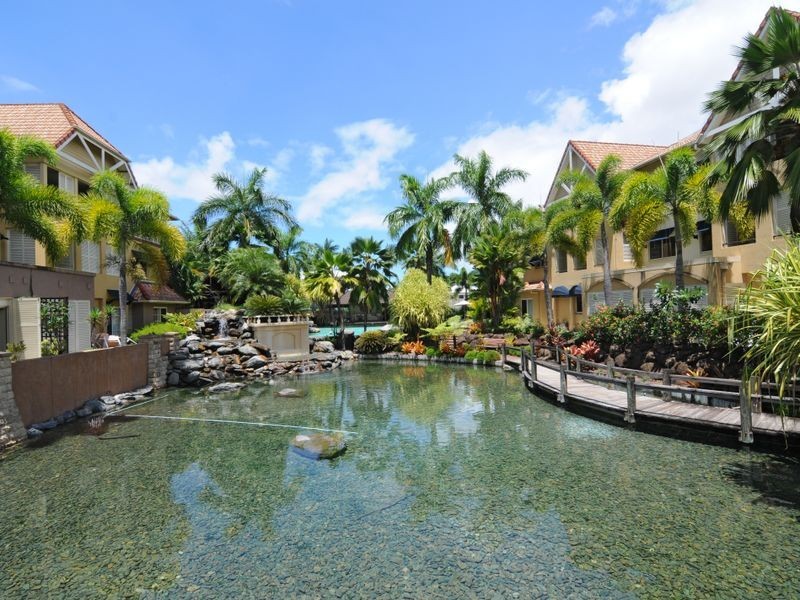 1129/2 Greenslopes Street, Cairns North QLD 4870