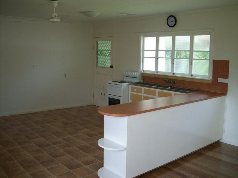 Whitfield QLD 4870