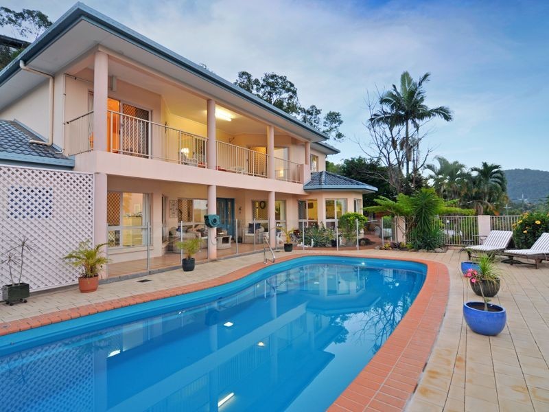 5 Trundle Terrace, Whitfield QLD 4870