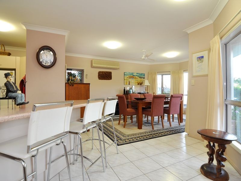 5 Trundle Terrace, Whitfield QLD 4870