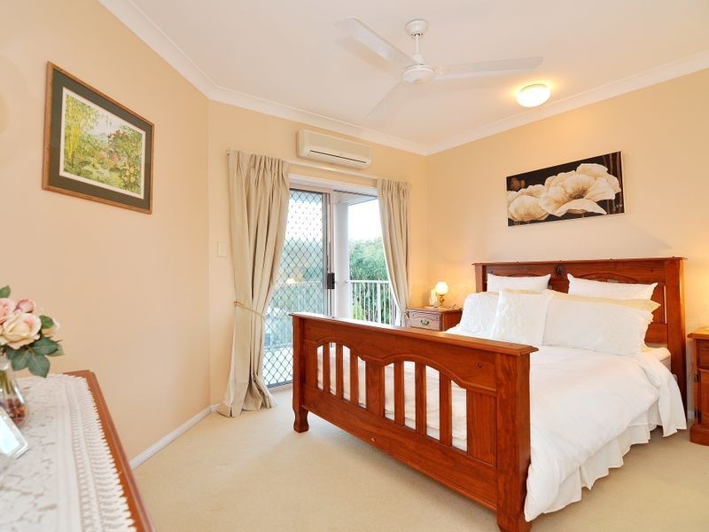 5 Trundle Terrace, Whitfield QLD 4870