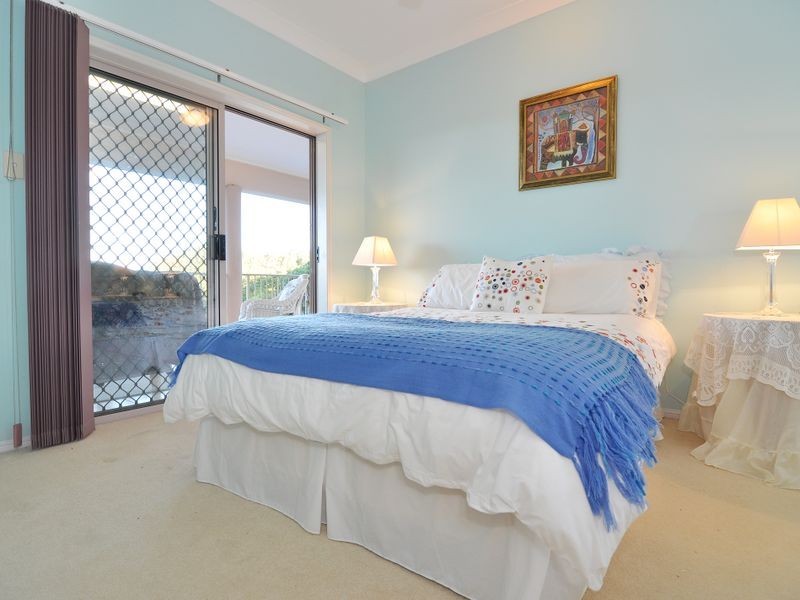 5 Trundle Terrace, Whitfield QLD 4870