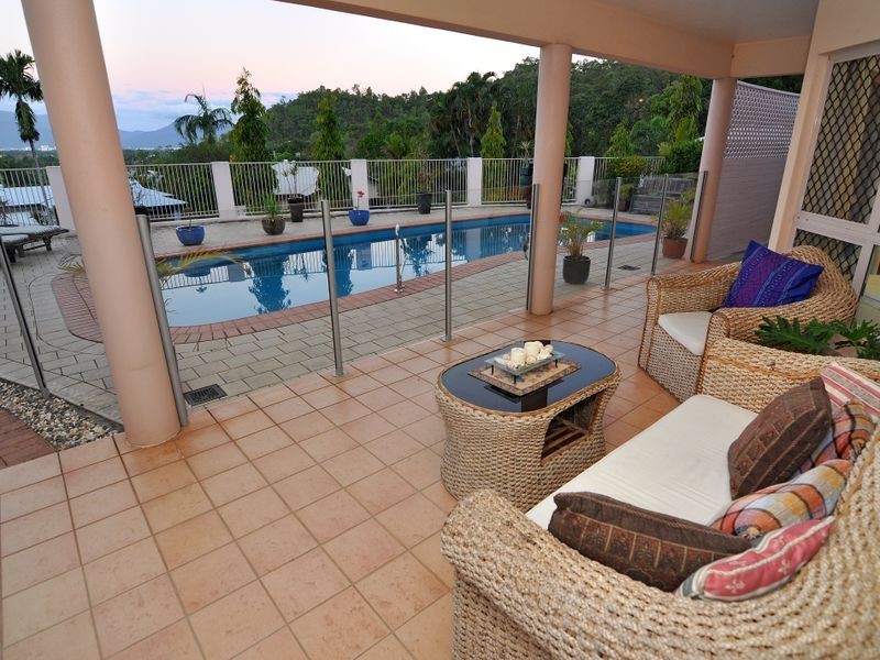 5 Trundle Terrace, Whitfield QLD 4870