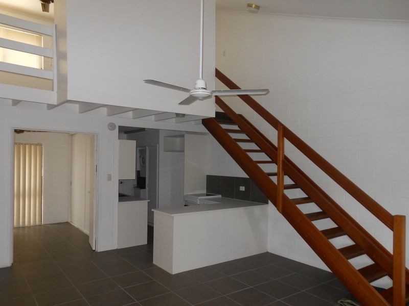 2/10 Maytown Close, Manoora QLD 4870