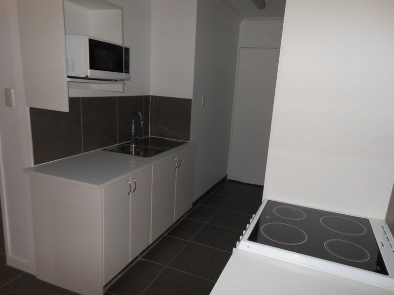2/10 Maytown Close, Manoora QLD 4870