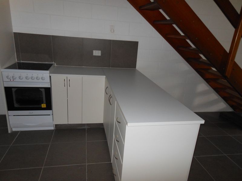 2/10 Maytown Close, Manoora QLD 4870