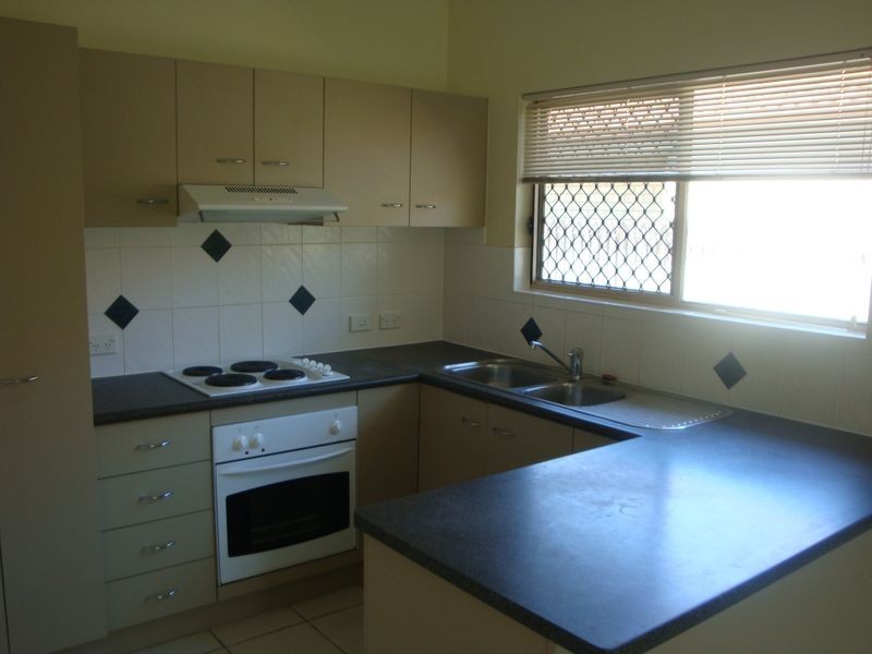 11 Opaline Close, Brinsmead QLD 4870