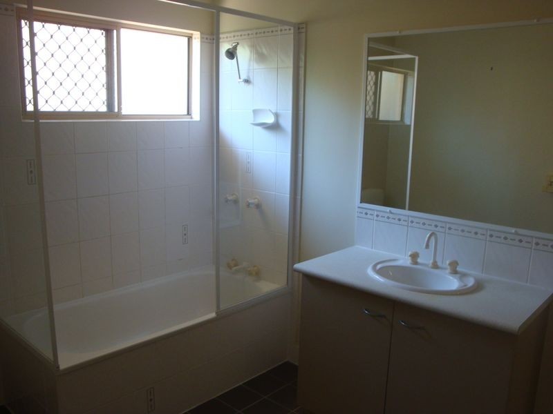 11 Opaline Close, Brinsmead QLD 4870