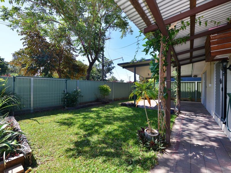 5 Lennon Street, Westcourt QLD 4870