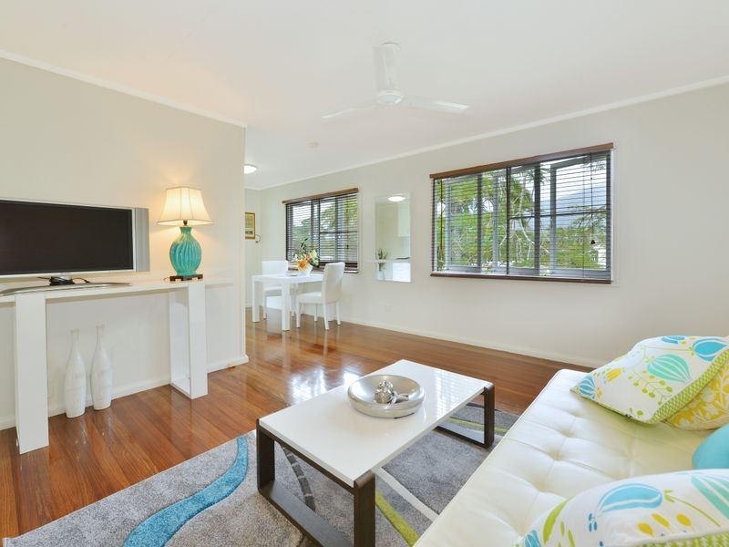 6 Keirle Avenue, Whitfield QLD 4870