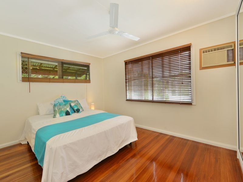 6 Keirle Avenue, Whitfield QLD 4870