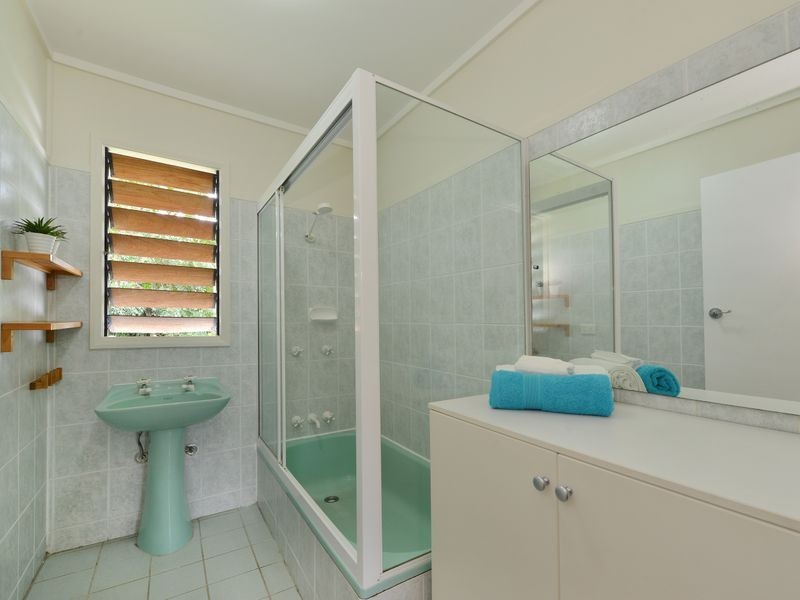 6 Keirle Avenue, Whitfield QLD 4870